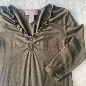 Norton McNaughton Top 3/4‎ sleeves Ruched Neckline Olive green cozy Vintage